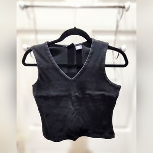 Black Sleeveless V-Neck Top